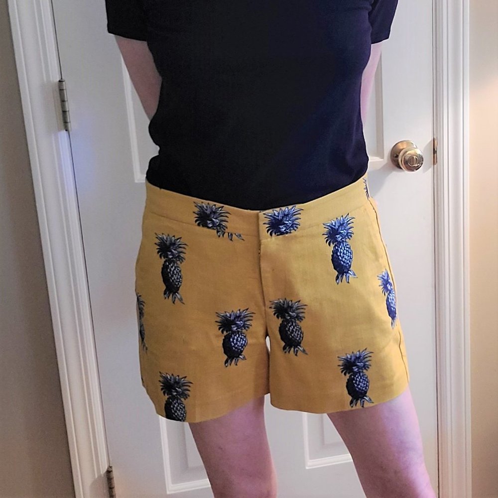 Ann Taylor cotton shorts size 4